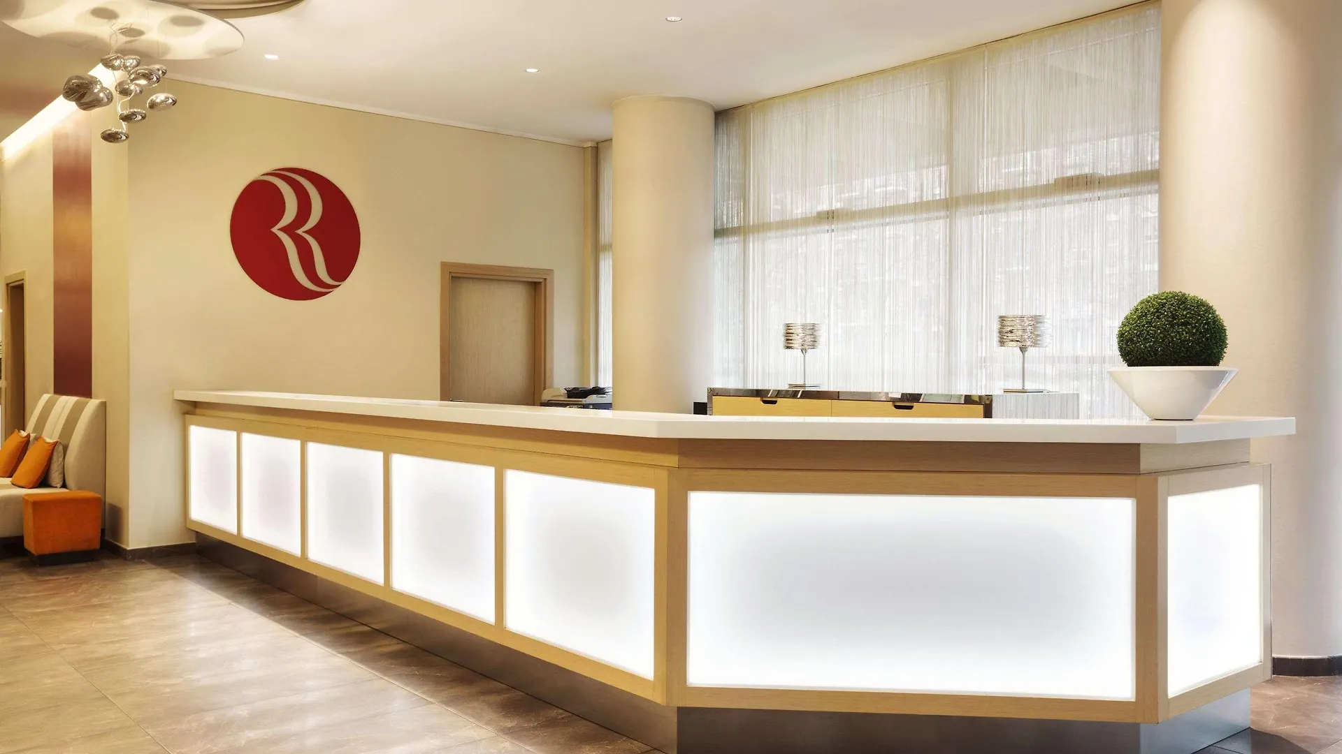 Ramada Plaza By Wyndham Milano Otel