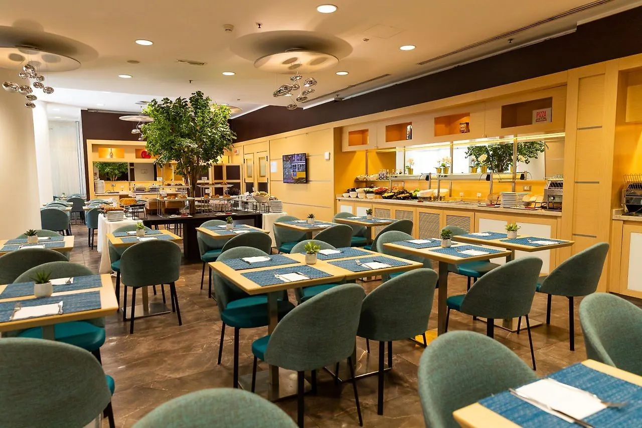 Ramada Plaza By Wyndham Milano Otel 4*,