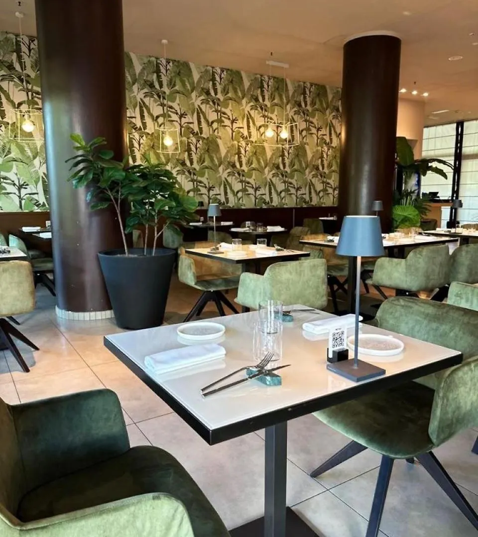 Ramada Plaza By Wyndham Milano Otel